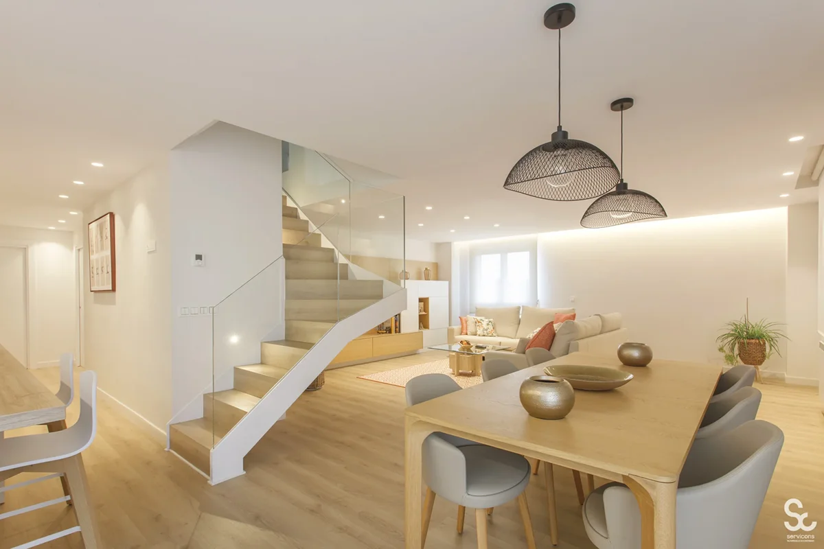 Reforma integral Casa Río Alzania en Pamplona